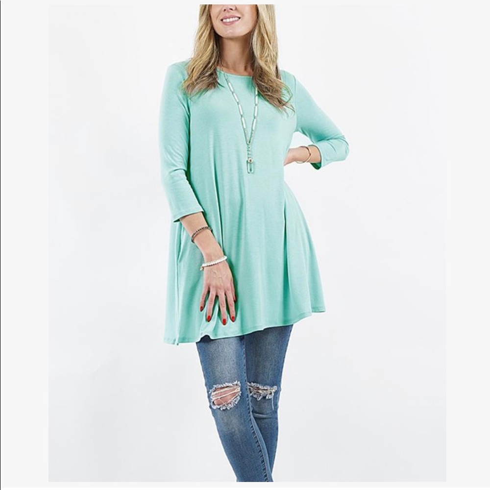 Blue Mint Crewneck  Top Blouse